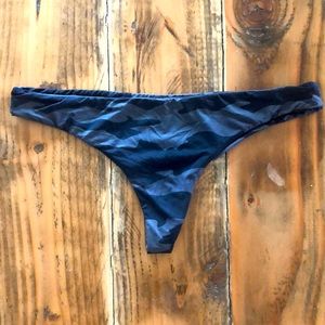 MAI Deluxe Everyday Bottom Black Camo